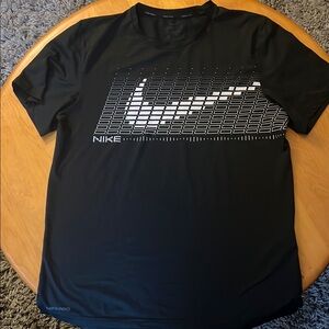 Nike Pro Drifit Men’s Tee